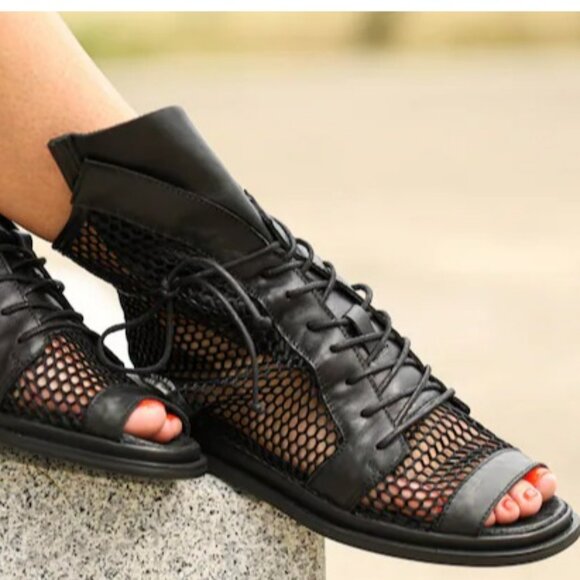 SOLD......Black Gothic Leather/Lace Bootie Sandal | SIZE 9 .......SOLD - Picture 3 of 4